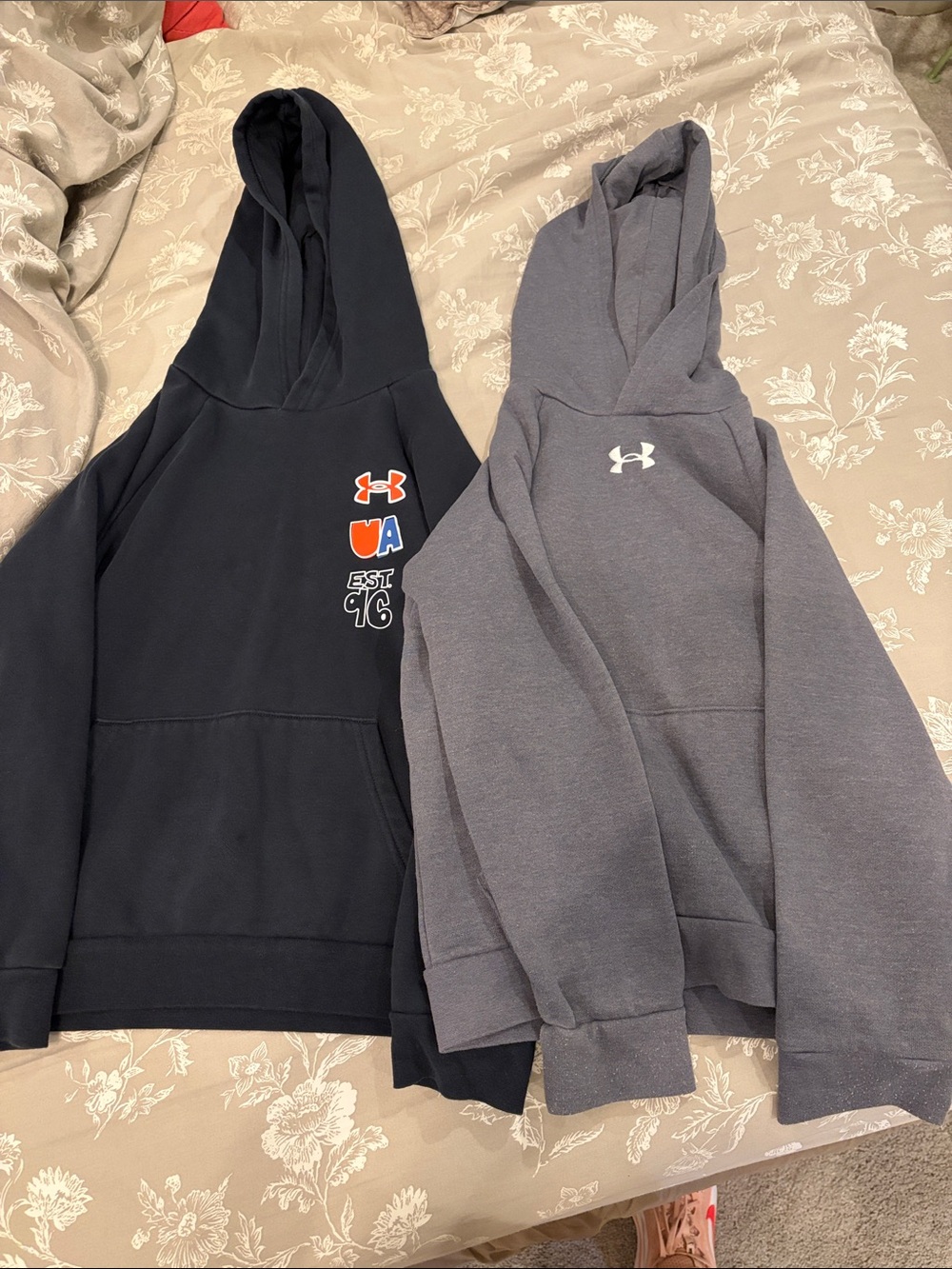 Under Armour Boy’s Hooded Pullover - gray and black